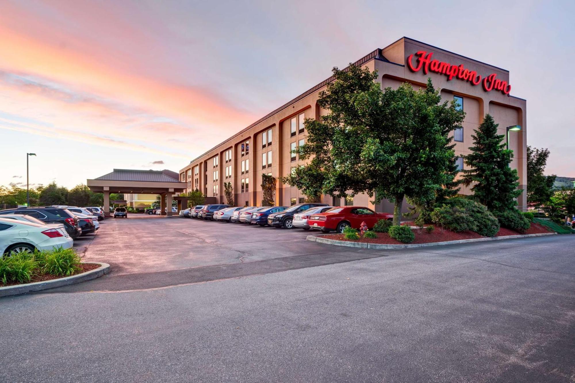 Hampton Inn Scranton At Montage Mountain Exterior photo